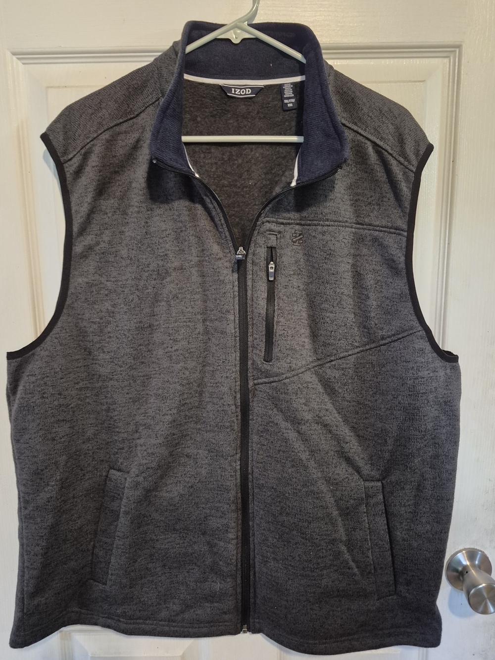 Izod Men's Charcoal Gray Quilted Full-Zip Vest